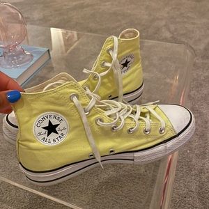 Yellow converse
